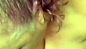 Tina, मेरी स्टेप मॉम, मेरे टिनी कॉक को रेसिस्ट नहीं कर सकती!