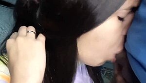 Essa Gata Linda E Gostosa Trata Um Pau Como Ninguem