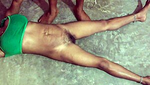 Wow, Pakistani college students banging at father's friend's place!