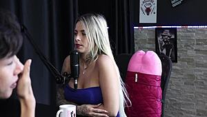 Toca Mais Siririca e Punheta: Ninfomaniaca Dj Rafa Loira e Mateus Hwang Dive into Wild Anal Swinger Group Action