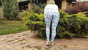 She Sucks Big Mushroomhead Cock And Begs For Cum