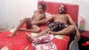 Alugo minha bunda pro padrasto sem problema nenhum