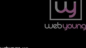 Nia Nacci intensely scissoring and licking hairy pussy in hardcore teen action