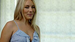 Super Sexy Stepmommy Licks Teen Stepdaughter’s Tight Ass