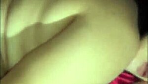 Me Cojo a Mi Novia y Le Marco a Mis Amigos