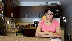 Quick Pasta Then Henry and Veronika's Steamy Blowjob