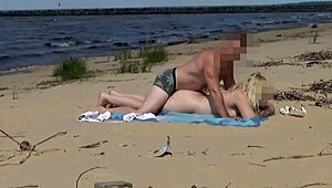 Holy! Mommy With Big Ass Gets Fucked In All Holes Right On The Beach