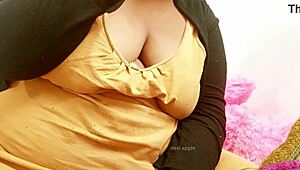 Sexy bhutan big boobs bahbhi with huge tits