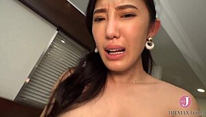 Hey babe, wanna feel my fingers and piston pounding till you’re convulsing?