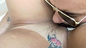 Pool fuck ends with cum in mouth 😋