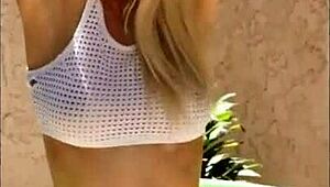 Liz Ashley's Retro 2015 Shoot with Nude Close-Ups