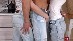 Tea Mint and Thea Lun in 4K, sharing a hard dick