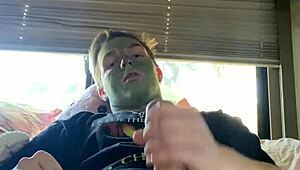 Fit guy combines skin care routine with personal relaxation on Instagram Joshuaaalewisss