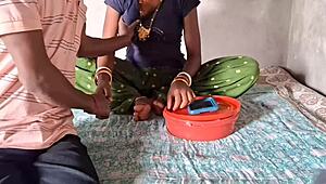 अरे, देसी लड़की को गांव के रियल सेक्स वीडियो में जोरदार एनल से धक्का