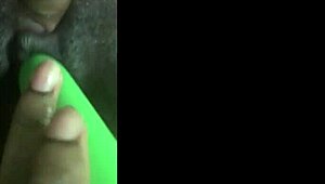 टीना बीबीसी वाइब्रेटर पकड़कर माउथ में कमशॉट लेती है पार्ट 3 🔥