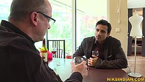 यंग 18+ वाइफ को कैश के लिए ओल्ड बॉस को ट्रेड किया... वाइल्ड! 💦