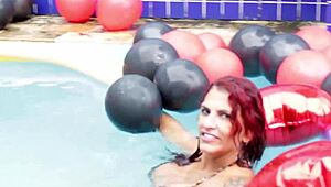 putaria em festa de swing praia e piscina - melissa devassa blows group
