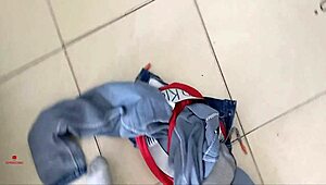 I sneakily banged my distracted hot hermanastra while she washed clothes