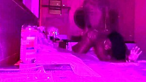 fudendo namorada na noite de aniversario com anal quickie