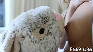 i'm that lustful chick inviting a boy to fuck me