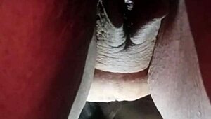 Angelg and Kuzz enjoy shaved pussy blowjob