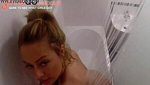 Amazing blonde with huge boobs in the shower - girlsdo webcam
