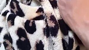 la despierto con la verga, buscanos juanlatino4, lamiendo su piercing