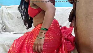 पिंक साड़ी भाभी देवर के आगे टिक न सकी, उसने पूरी तरह ले ली