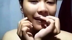 wow, check out this khmer girl in the shower!