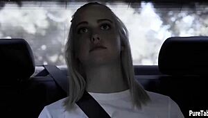 काला लड़का हॉट वर्जिन जवान की बालों वाली चूत को जोरदार चोदता