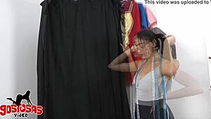 Yasmim Fontes measures cocks in the atelier to earn money