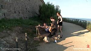 स्पैनिश बेबी पब्लिक में एनल चोदाई किंकी बॉन्डेज के साथ