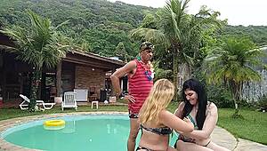 Sex in the Mansion with Snow White and Atriz Mike! Brazilian Orgy Fun.
