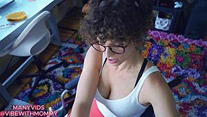 Jewish Stepmom Tests Condom Vs Bare Skin with Stepson in Wild Fingering