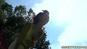 Lesbians enjoy anal fun at picnic