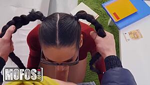 Student Andreina Deluxe Skips Studying for a Naughty Break