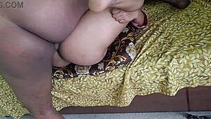 देसि इंडियन स्कूलगर्ल टीचर को फक करती है वायरल वीडियो में