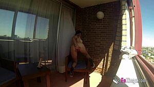 Sara Ray Masturbates In A Balcony For Everyone In Madrid To See