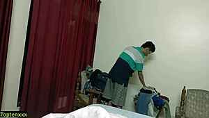 हे, इस हॉट इंडियन गर्ल को देखो जो 18+ टीन बॉय को वायरल रोलप्ले में फिंगरिंग और रॉ सेक्स के साथ बांग कर रही है