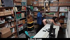 Shoplifting Suspect Stripped By Lp Officer In Backroom - Lifterx
