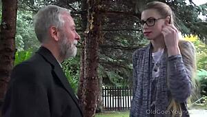 Man, this old guy totally bangs a sexy babe right on the couch