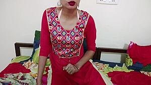 मैं स्टीपमॉम की नॉटी हिंदी रोलप्ले फिंगरिंग में मदद करने से रोक नहीं सकता