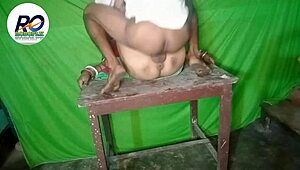 Indian Bhabhi Stuns in Saree for Intense Sexy Chudai