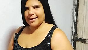 Stranger Helps Me Out and Ends Up Pounding My Sweet Spot! 😍