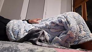 Girls Fly Orgasm in Cold Apartment Fuck-Room