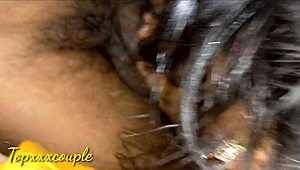 विलेज भाभी देसी कॉक कम एक्सट्रैक्ट करती है