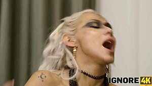 latina amazon in cosplay gets experienced sex