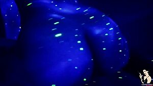 I Wake Up Horny and Give My Pussy to Neighbor