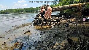 thick wife becky tailorxxx gets fucked hard in mud!