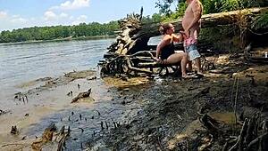 thick wife becky tailorxxx gets fucked hard in mud!